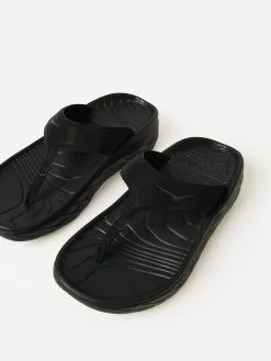 HOKA Women's Ora Recovery Flip -Sandals Sales 1117910xBLACKDARKGULLGREYxPrimary 89243098