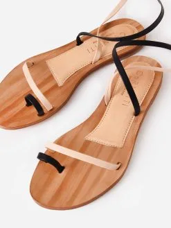 Cornetti Women's Adlientu Sandals