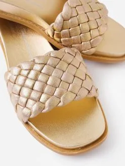 Dolce Vita Women's Grazie Slide Sandal -Sandals Sales GRAZIExLIGHTGOLDMETALLICSTELLASUEDExAlt3 68669669